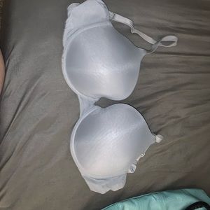 Victoria’s Secret bra Good condition Size 36 DDD